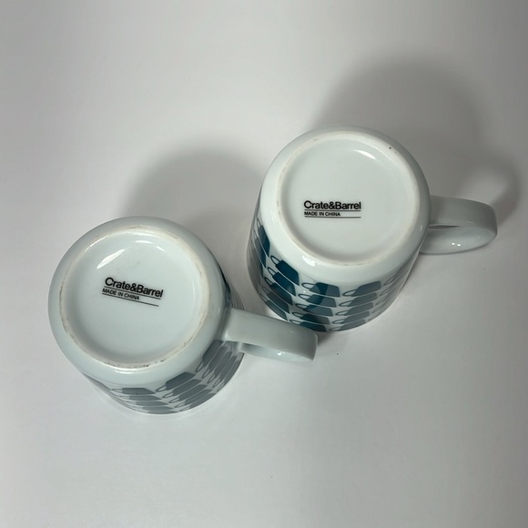 Crate & Barrel Large Mug w/ Teal Cups Decoration - Picture 4 of 6